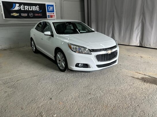 CHEVROLET MALIBU 2015 2015 Blanc CHEVROLET MALIBU 2015 2015 Blanc