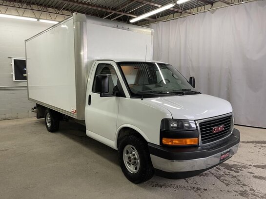 2019 GMC SAVANA FOURGONNETTE TRONQUÉE COMMERCIAL 2019 White